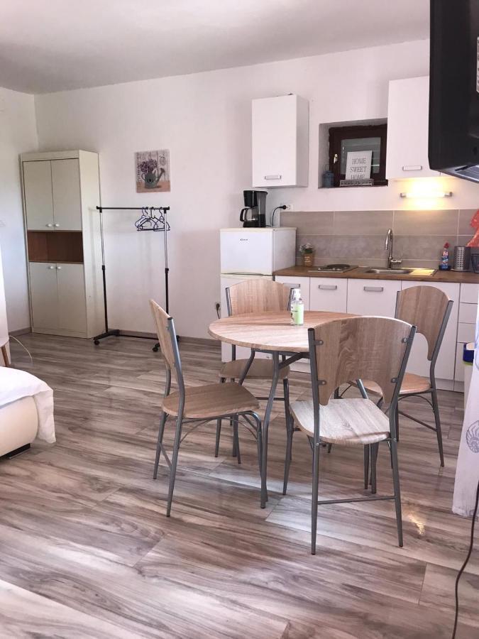 Apartments Lucija Solaris Šibenik Exteriör bild